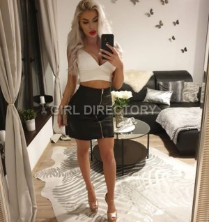 Sexy Petite Paris Escort Lauraine